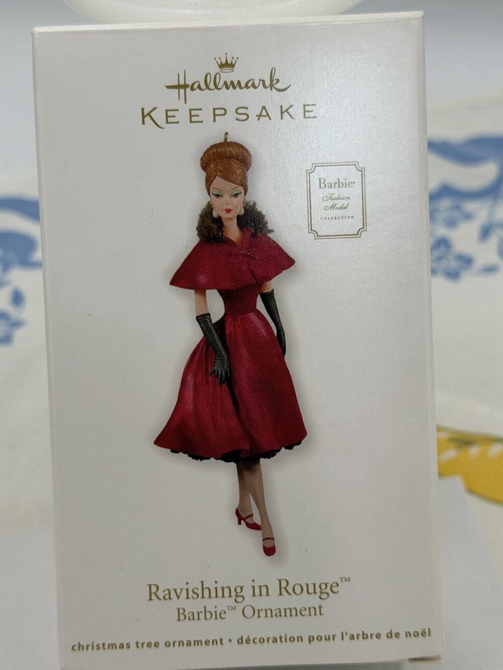 RAVISHING IN ROUGE BARBIE HALLMARK ORNAMENT BRAND NEW 2011 UNOPENED